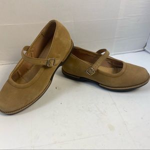 LL Bean Tan Suede Mary Jane Comfort Shoes Casual Women's Size 8 D 23804 VGC